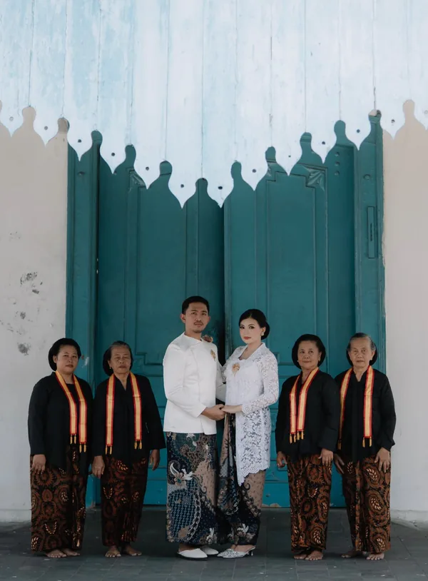 Andrian dan Diva bersama keluarga